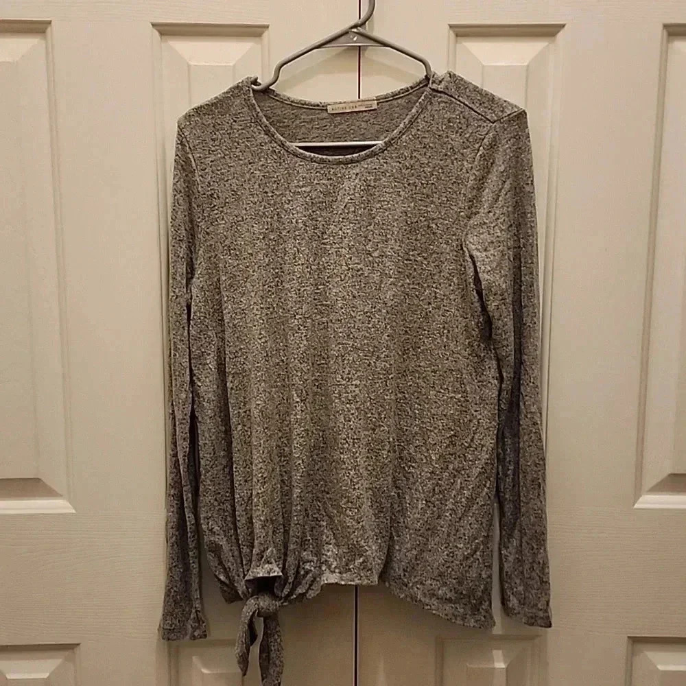 Active USA - Size M - in great condition